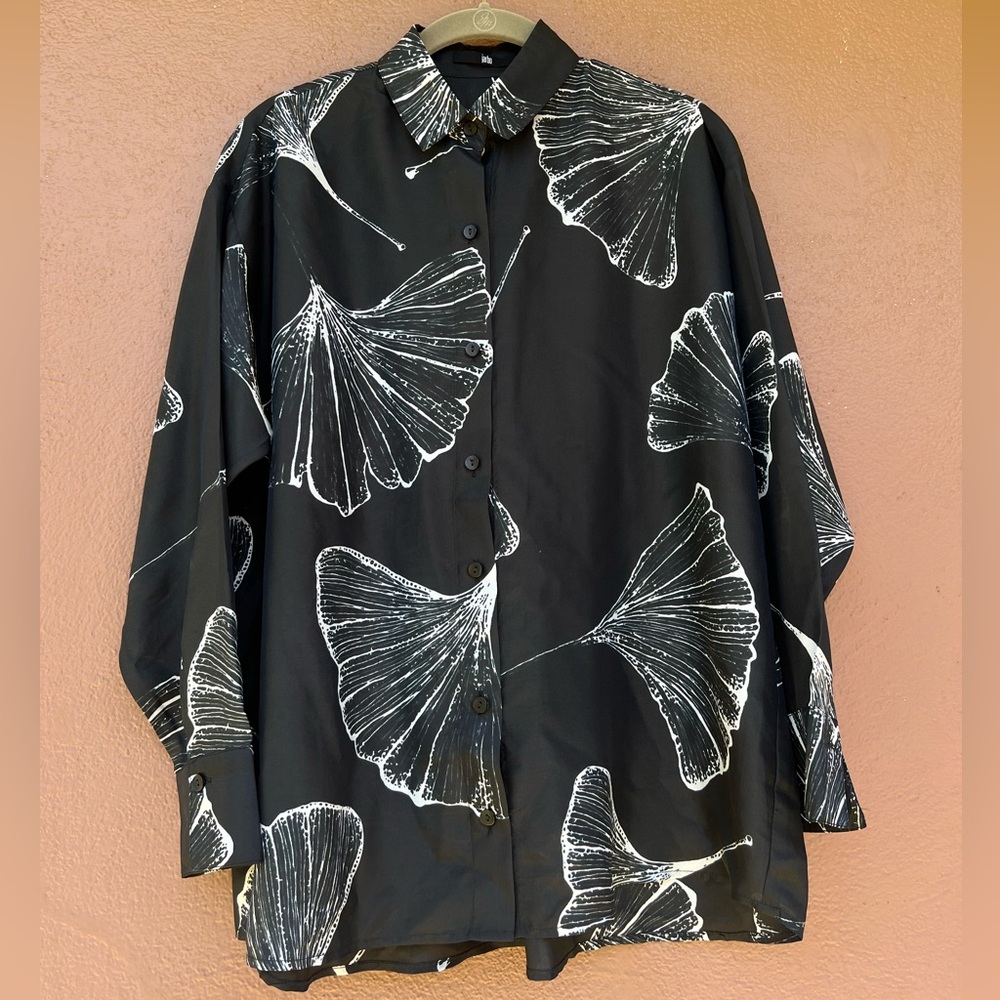 Jarbo Black and White Lightweight Silk  Leaf Print Shirt